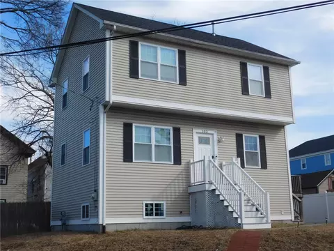 103 Commodore St, Providence, RI 02904