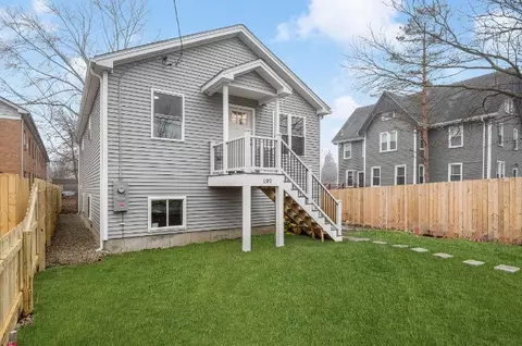 109 Stamford Ave, Providence, RI 02907