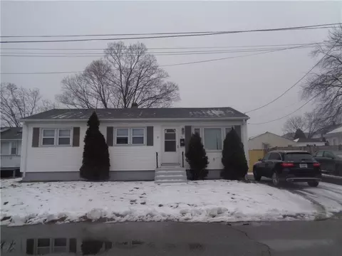 18 Pearl Ave, Cranston, RI 02910