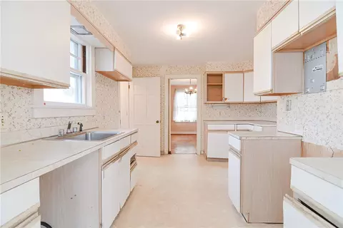 Kitchen - 4 Spruce St, Westerly, RI 02891 photo 2 of 3