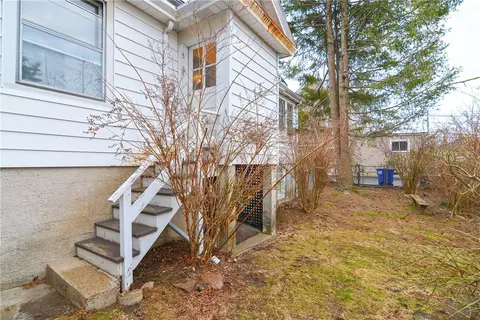 Exterior - 4 Spruce St, Westerly, RI 02891 photo 4 of 4
