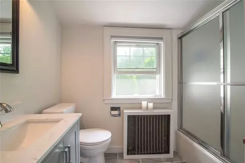 Bath - 26 Wagner Rd, Westerly, RI 02891 photo 2 of 2