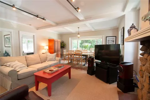 Living - 26 Wagner Rd, Westerly, RI 02891 photo 2 of 5