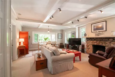 Living - 26 Wagner Rd, Westerly, RI 02891 photo 3 of 5