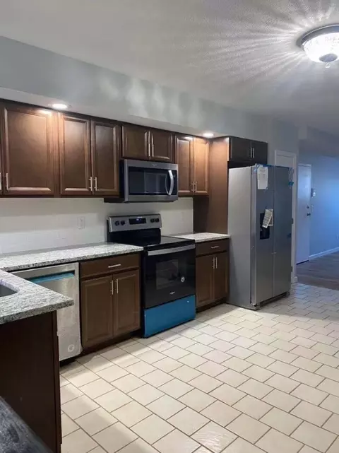 19 Warren Ave #1, North Providence, RI 02904