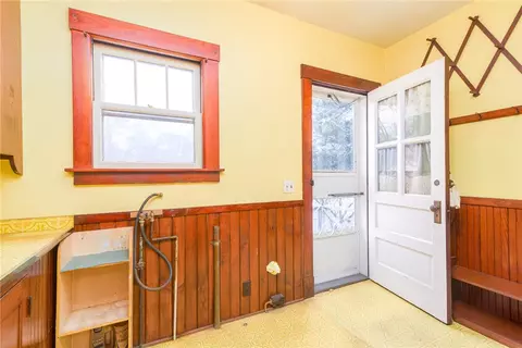 14 Franklin St, Westerly, RI 02891 photo 24