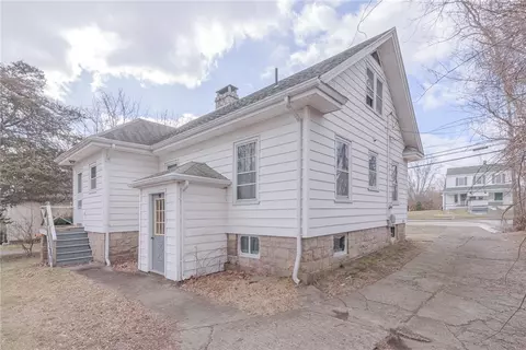 14 Franklin St, Westerly, RI 02891 photo 4