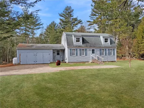 298 Hillsdale Rd, Richmond, RI 02892