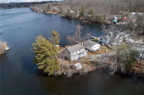 239 White Rock Rd, Glendale, RI 02826