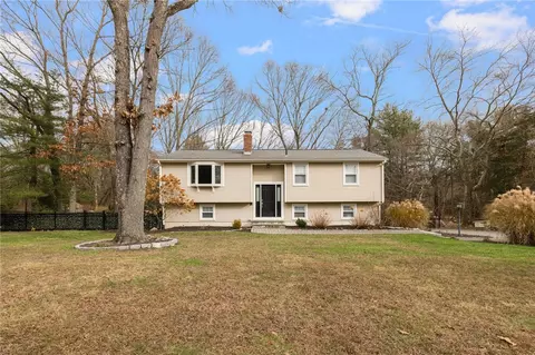490 Howland Rd, East Greenwich, RI 02818