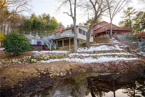 10 Pine Oak Trl, West Greenwich, RI 02817