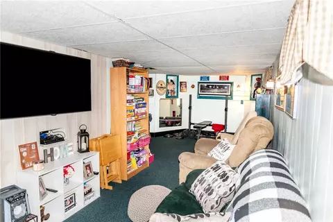 Living - 109 Coe St, Woonsocket, RI 02895 photo 3 of 4