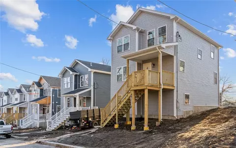 44 Walsh St, Providence, RI 02911