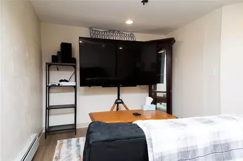 Bedroom - 68 Pell Ave, Warwick, RI 02888 photo 6 of 6