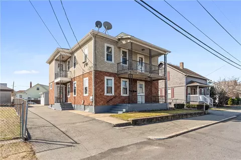 177 Harris St, Pawtucket, RI 02861