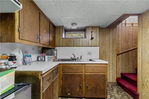 Kitchen - 93 Perry St, Bristol, RI 02809 photo 6 of 8