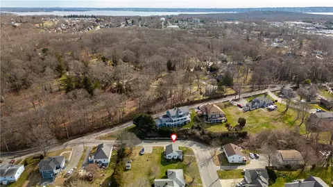 View/Area - 93 Perry St, Bristol, RI 02809 photo 7 of 8