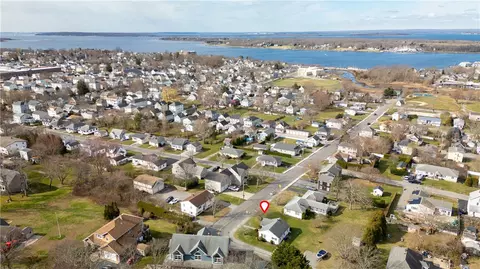 View/Area - 93 Perry St, Bristol, RI 02809 photo 3 of 8
