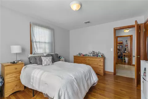 Bedroom - 93 Perry St, Bristol, RI 02809 photo 2 of 4