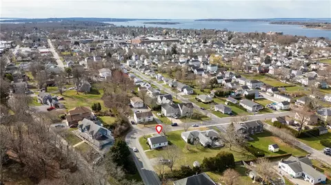 View/Area - 93 Perry St, Bristol, RI 02809 photo 1 of 8