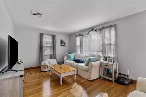 Living - 93 Perry St, Bristol, RI 02809 photo 1 of 4