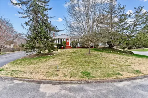 Exterior - 208 Baldwin Rd, Warwick, RI 02886 photo 3 of 7