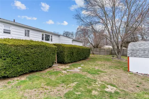 Exterior - 208 Baldwin Rd, Warwick, RI 02886 photo 7 of 7