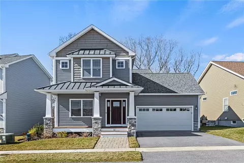 10 Morningside Dr, North Kingstown, RI 02852