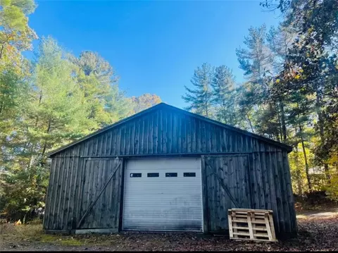 Exterior - 72 Blackinton Dr, Glocester, RI 02814 photo 8 of 10