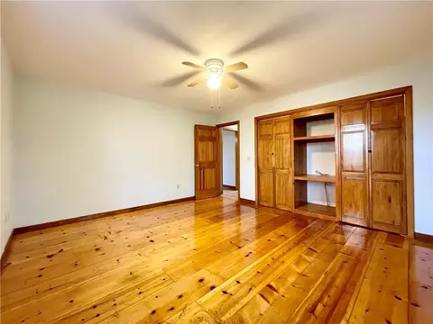 Living - 72 Blackinton Dr, Glocester, RI 02814 photo 2 of 2