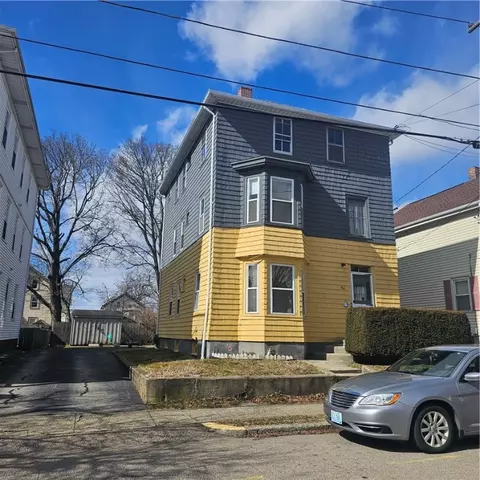 84 Vine St, East Providence, RI 02914