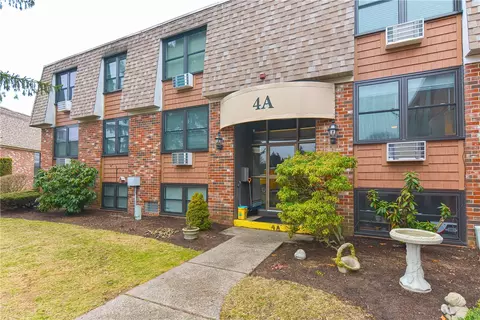 510 Child St #406A, Warren, RI 02885