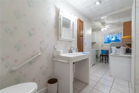 Bath - 331 Hope Rd, Cranston, RI 02921 photo 1 of 4