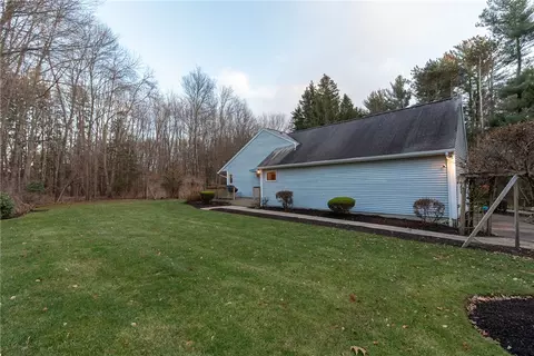 Exterior - 331 Hope Rd, Cranston, RI 02921 photo 12 of 15