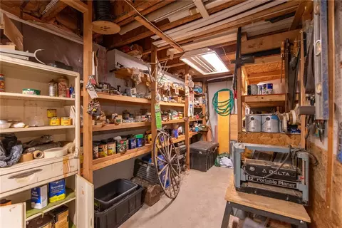 Kitchen - 331 Hope Rd, Cranston, RI 02921 photo 6 of 6