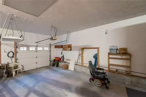 Exterior - 331 Hope Rd, Cranston, RI 02921 photo 6 of 15