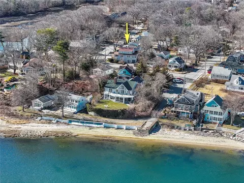 1 Staples Ave, Warwick, RI 02886