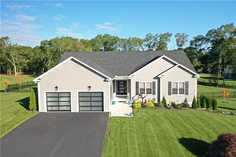 80 Golden View Dr, Johnston, RI 02919