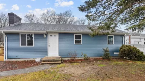 129 Saint Hughes St, Woonsocket, RI 02895