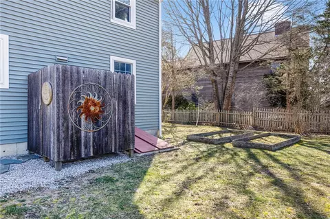 Exterior - 18 Paddock Ct, South Kingstown, RI 02879 photo 10 of 11