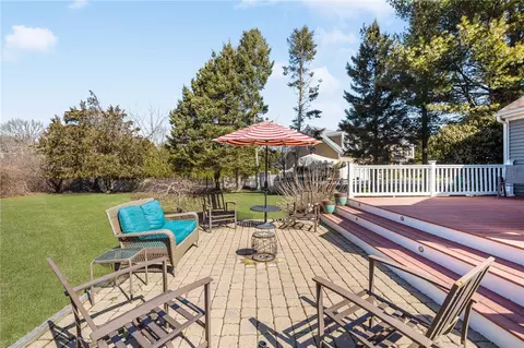 Exterior - 18 Paddock Ct, South Kingstown, RI 02879 photo 5 of 11