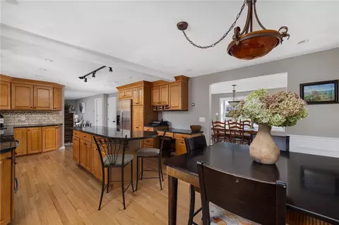 Kitchen - 18 Paddock Ct, South Kingstown, RI 02879 photo 2 of 5