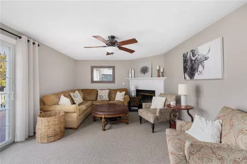 Living - 18 Paddock Ct, South Kingstown, RI 02879 photo 1 of 3