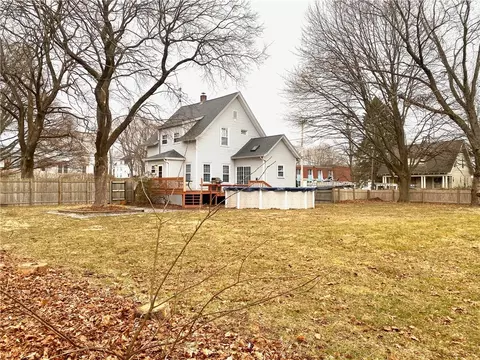 102 Temple St, Woonsocket, RI 02895 photo 2