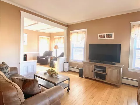 102 Temple St, Woonsocket, RI 02895 photo 7