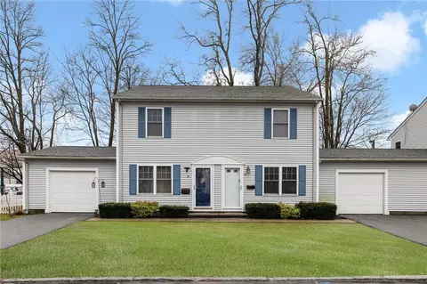 16 Willis St #16, Cranston, RI 02910