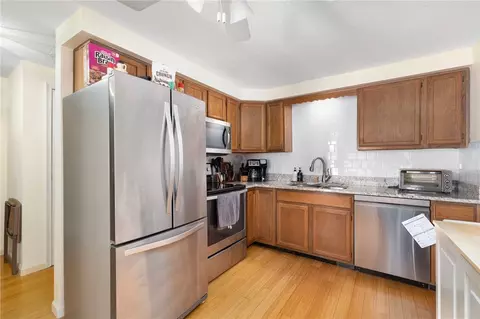 Kitchen - 200 Post Rd #212, Warwick, RI 02888 photo 2 of 3