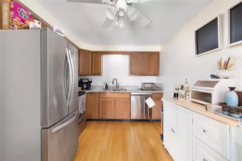 Kitchen - 200 Post Rd #212, Warwick, RI 02888 photo 1 of 3