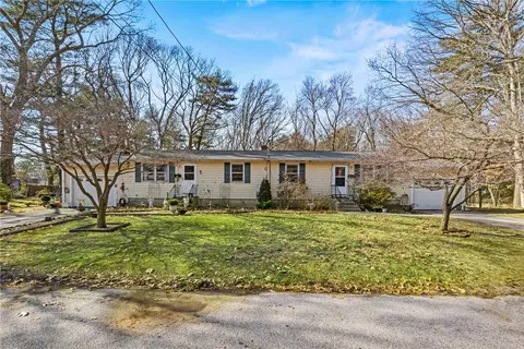 50 Bea Dr, North Kingstown, RI 02852