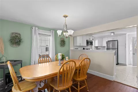 Dining - 112 River St, Warwick, RI 02888 photo 1 of 3